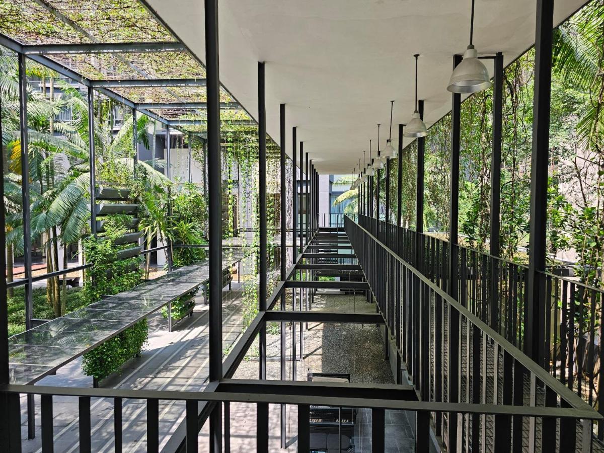 Apartment Luxurious St Mary Residences Style